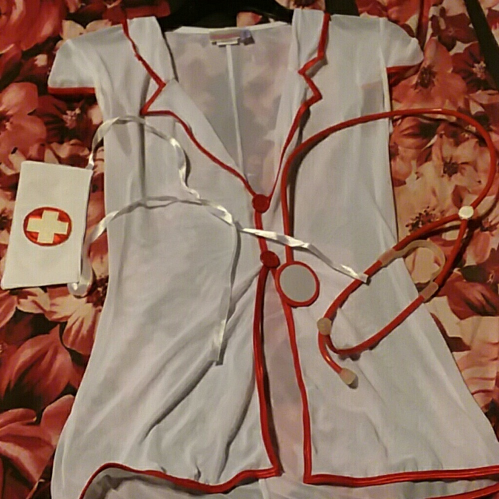 Nurse Dress-Up